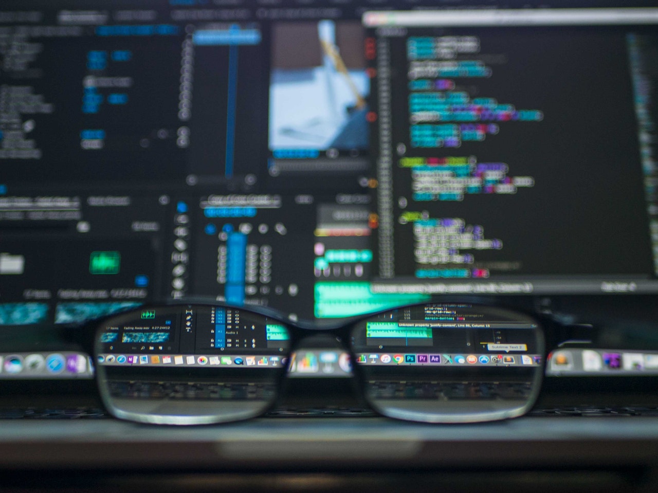 Computer screen with eye glasses